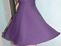 Čtvrtkolová fialová sukně
