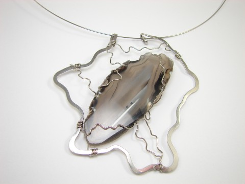 Achát drátkový náhrdelník achát šedý obruč tepaný plátek chirurgická ocel drátkovaný tepané šperky 