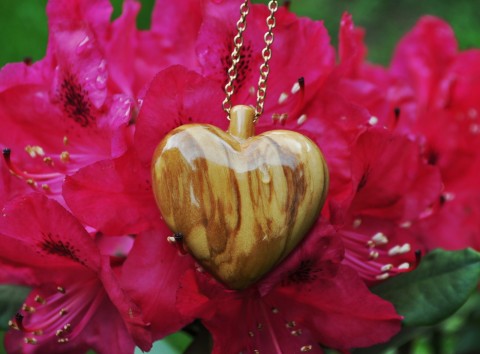 Srdce - stromu - oliva dřevěné šperky srdce srdíčko špe 