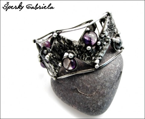 Náramek - Queen náramek cín fialový ametyst obsidián minerály cínovaný šperk ručně vyrobený 