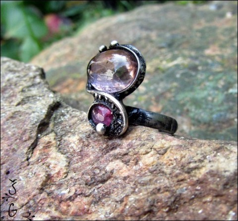 Prsten - Ametyst/Rubín prsten fialový rubín minerál ametyst růžový tiffany cínovaný 
