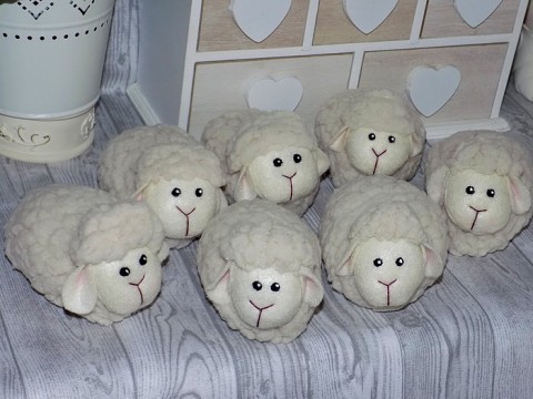 Ovečka (beránek) -  dekorace dekorace dárek ovce ovečka hračka velikonoce beránek 