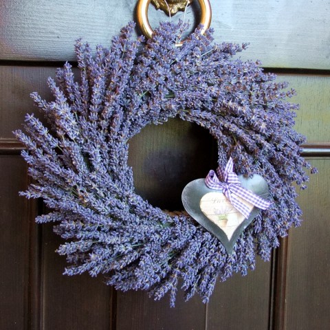 Levandulový věnec se srdíčkem dekorace levandule věneček sušina na dveře levandulový věnec 