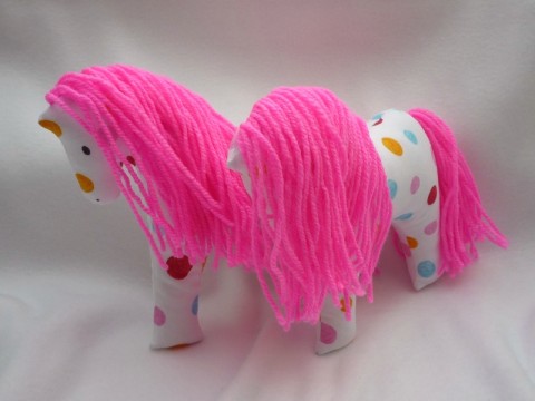 Můj KONÍČEK duhový dárek kůň koník bavlna hračka koníček mazlík koně mazlíček textilní bavlněný látkový mazel látková hračka textilní hračka 
