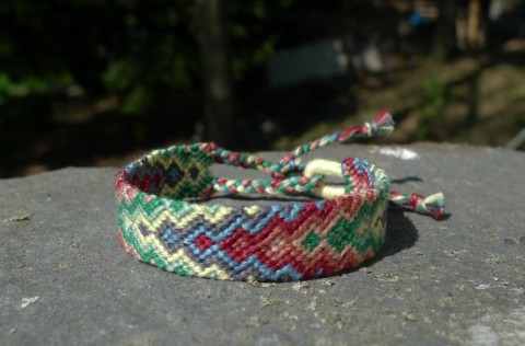 Náramok - Od starého priateľa náramek pletený náramky barevný bavlnky příze náramky přátelství 