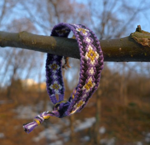 Náramok - Polnočný poklad náramek pletený fialový náramky barevný bavlnky příze náramky přátelství 