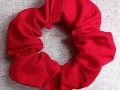 Textilní gumička/náramek – červená
