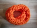 Měkký pletený nákrčník puffy oranž.