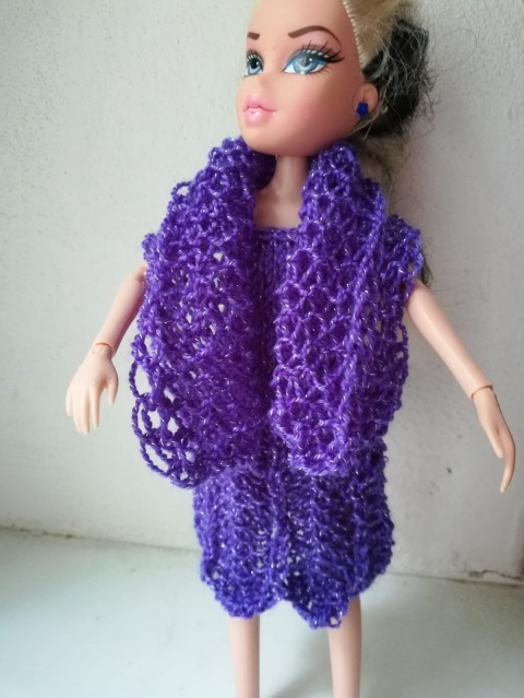 Modrý pletený komplet pro Barbie panenka pletení hraní šála šaty šatičky oblek obleček barbie ruční práce 