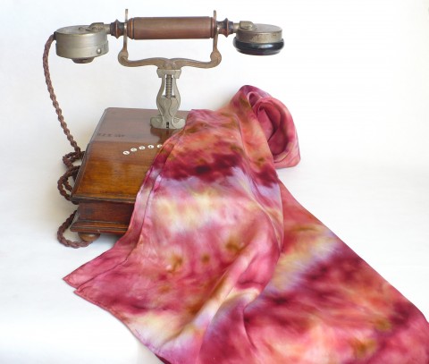 Luxusní batikovaný šál. batika šála hedvábí hedvábná šála dárek pro ženu pestrobarevná šála 