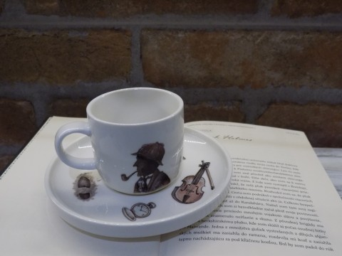 Ristretto šálka Sherlock káva kniha cup fajka detektivka krimi sherlock holmes detektív 