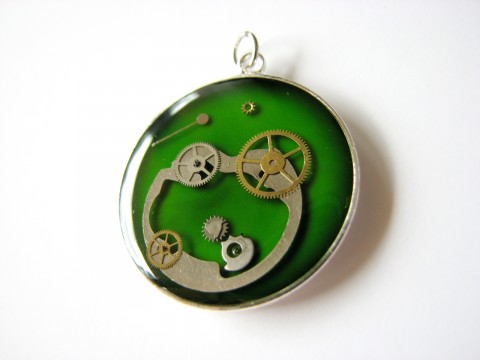 Mechový náhrdelník náhrdelník šperky zelená bižuterie steampunk křišťálová pryskyřice lůžko kolečka živice 