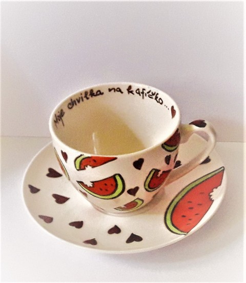 Na kafíčko - Melounový hrnek čaj letní káva léto meloun porcelán melouny ručně malovaný melounový s podšálkem malovaný hrníček malovaný hrnek malovaný porcelán originální hrnek osobní hrnek červená a zelená 