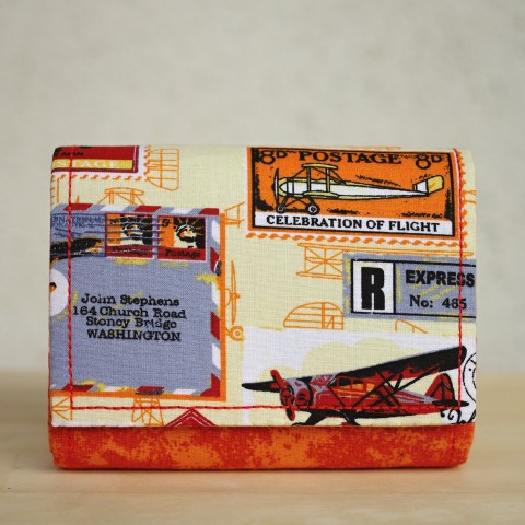 Orange air post oranžová peněženka látková šitá meruňková praktická drobné doklady známky letadla karty přihrádky bankovky harmoniková šmrncovní pošta přehledná 