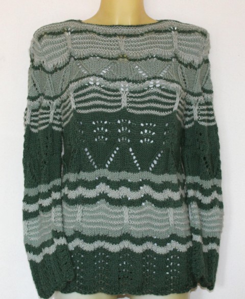 Svetr zelenobéžový zelená pletený svetr béžová vlna vzor světlezelená pulovr copánek ivka 