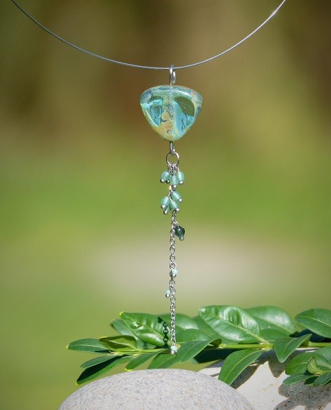 V barvách studánky - náhrdelník šperk náhrdelník kov zelená modrá řetízek chirurgická ocel skleněný korálek korálek sklo 
