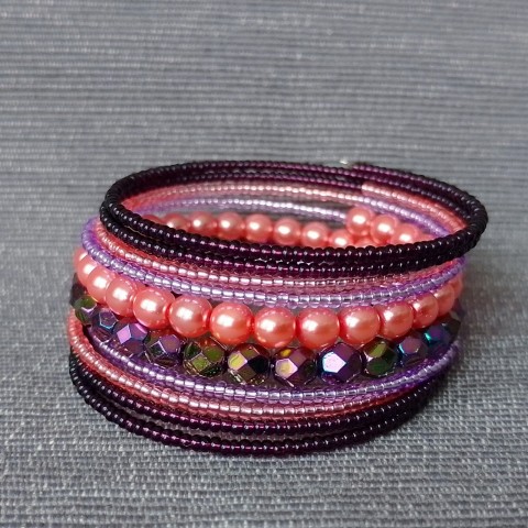 Náramek lososový s fialovou náramek dárek korálky elegantní perličky rokajl náramky drobnost něžné korálkování efektní navlékání paměťový drát maličkost 