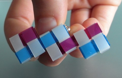 Brož Perla-Mod-Růž origami brož modrá růžová recyklace perleťová alergik pet láhve 