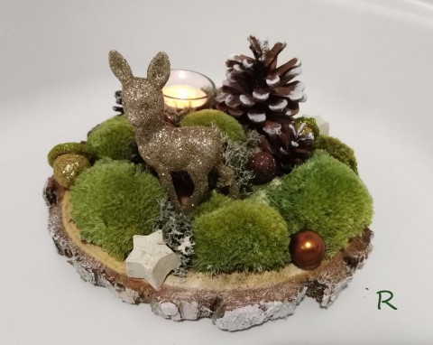 Vánoční přírodní dekorace dřevo dekorace vánoce třpytky mech srnečka sušený 