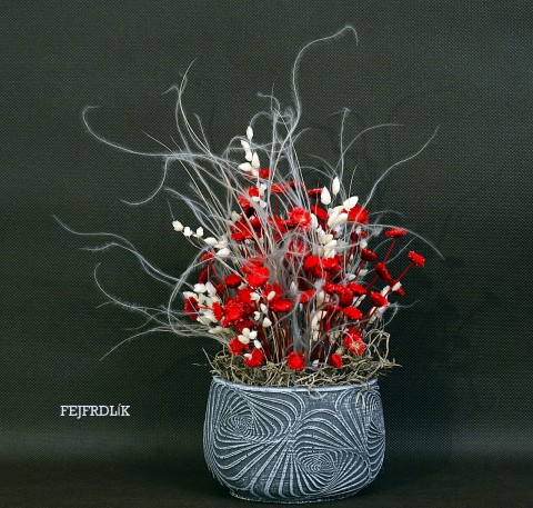 margaretky v mlze .. :) domov dekorace dárek červené květináč šedý valentýn celoroční aranžmá sušinová betonový margaretky 