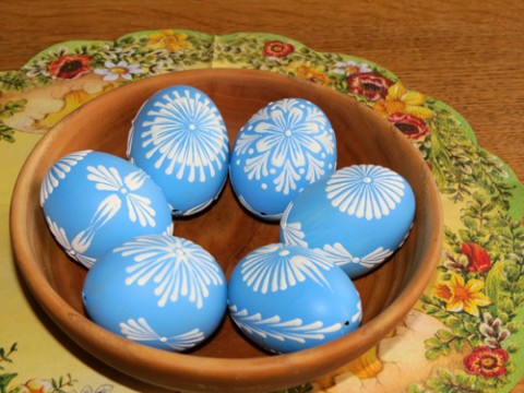 Velikonoční kraslice - sv.modré velikonoce voskované vajíčka kraslice vajíčko skořápka svátky velikonoční kraslice výdutek vyfouklé vajíčko 