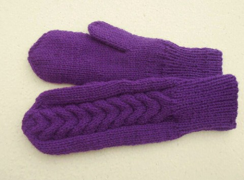 Pletené rukavice palčáky fialové originální fialová pletené zimní fialové rukavice fialky palčáky na ruce 