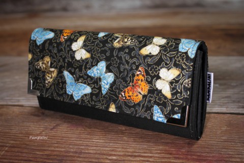 Zlatí motýli na černé kabelka dárek peněženka barevné peníze bublinky drobné karty 