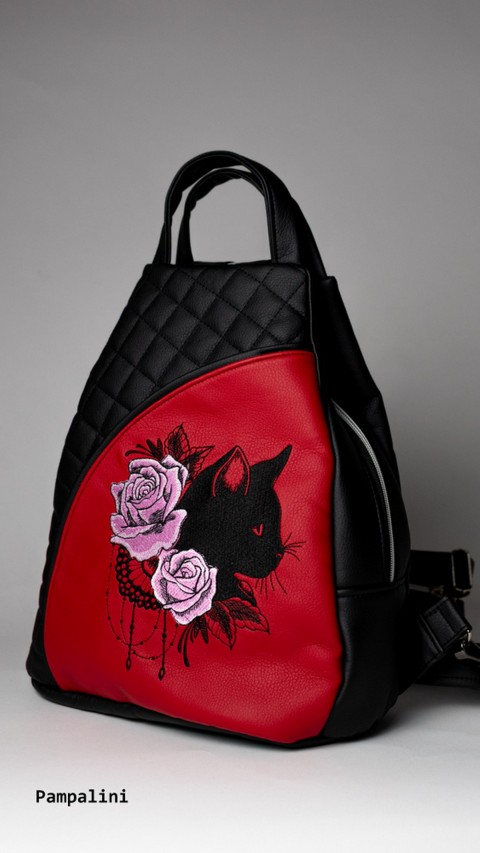 Batoh Zuzi - Kočka na červené batoh růže výšivka 