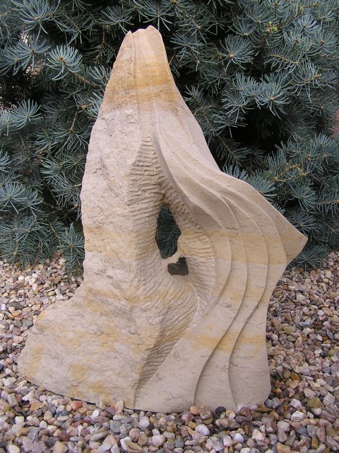 *POODKRYTÉ TAJEMSTVÍ * plastika socha skulptura zahradní socha socha z pískovce exteriérová socha socha do zahrady 