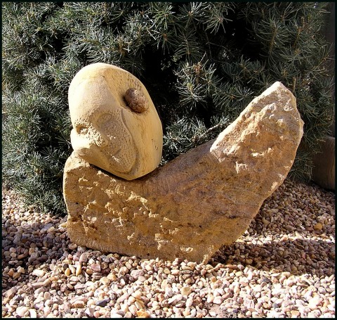 SOCHA, HLAVA Z PÍSKOVCE  - *SEN* plastika socha skulptura zahradní socha socha z pískovce exteriérová socha socha do zahrady. sochy z pískovce 