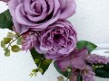 Věnec s růžovo fialovými květy