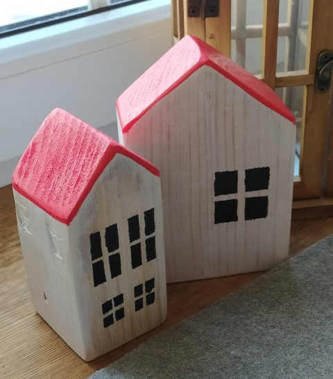 dřevěné domečky červené dřevo domov dekorace vánoce domeček 