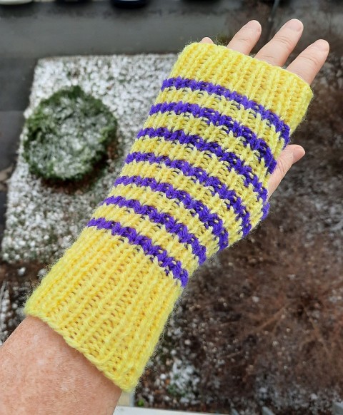 pletené bezprsťáky žlutofialové zima rukavice teplo rukavičky bezprsťáky tepelná pohoda 