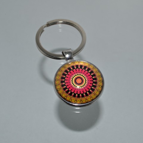 Přívěsek na klíče - mandala (0310) přívěsek dárek ornament přívěšek klíče klíč klíčenka drobnost symbol vesmír mandala přívěsky přívěšky na klíče přívěsek na klíče na klíč nekonečno mandaly magický kruh buddhismus přívěseknaklíče naklíče hinduismus naklíč 