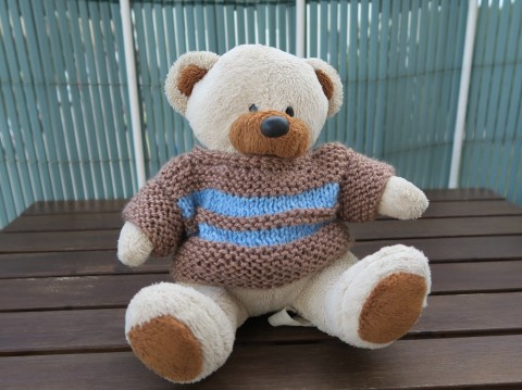 NUGÁTOVÝ SVETR S NEBESKÝMI PRUHY svetr pro medvěda děti hračky me 