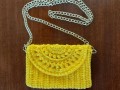 Dámská háčkovaná kabelka sytě žlutá