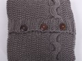 Ručně pletený povlak na polštářek