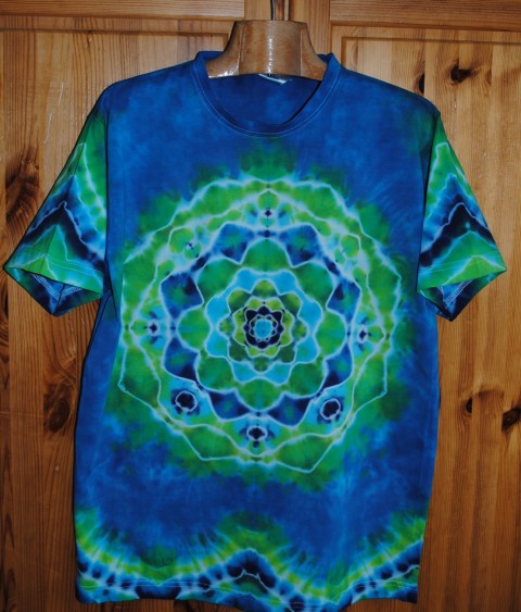 Tričko L - Mořský vánek voda moře léto tričko mandala hippies pánské batikované 