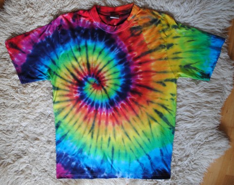 Tričko XL - Ve víru energií batika spirála barevný galaxie hippies hippie batikované vír vesmár 