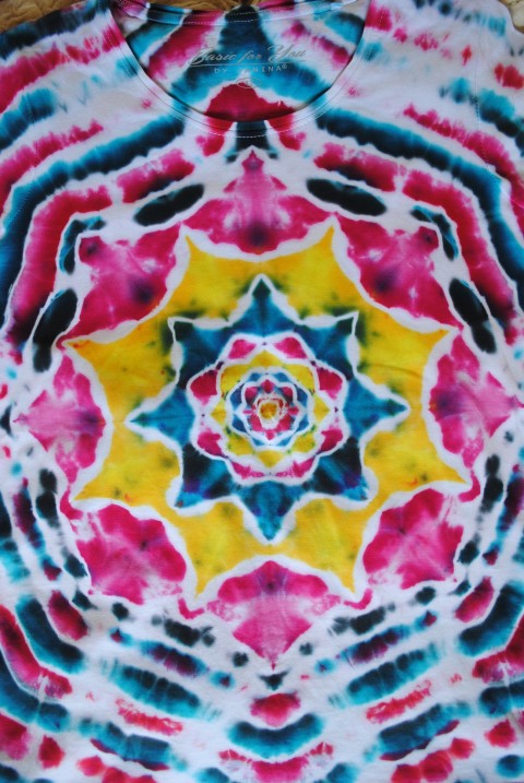 Tričko vel. 42 - Radost z květů tunika top květ mandala lotos hippie batikovaný léto moře 