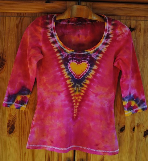 Batikované tričko- V srdci jasno radost květina růžová svěží batika žlutá jaro léto mandala batikované. hippies 