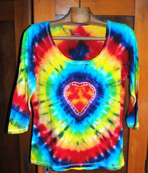 Batik. tričko vel.42 - Srdce v duze srdce srdíčko batika léto duha hippie duhové batikované bohémské 