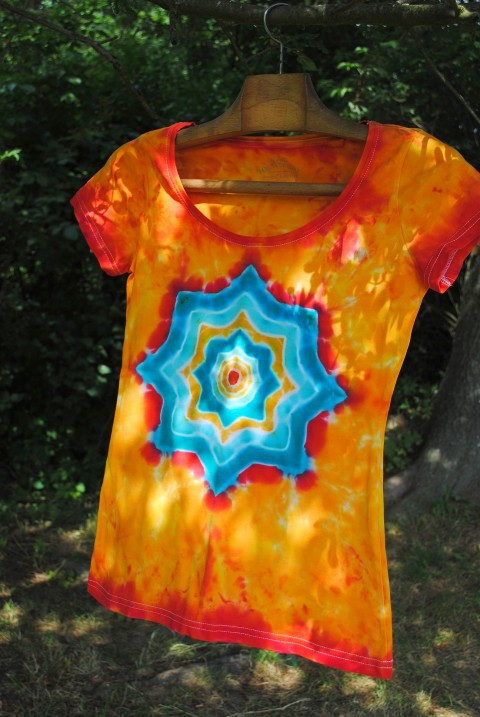 Batik. tričko - Zrodila se hvězda moře modrá oranžová hvězda léto mandala hippie batikované bohémské 