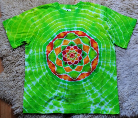 Batikované tričko - Svěží jaro zelená batika jaro léto mandala hippie batikované boho bohémské 