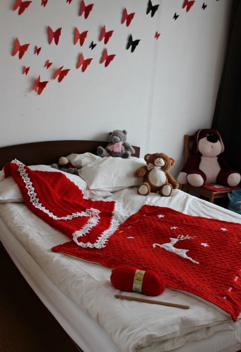 Vánoční dětská deka. deka hackovany pled cerveny vanoce. 