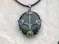 Život- jadeitový náhrdelník