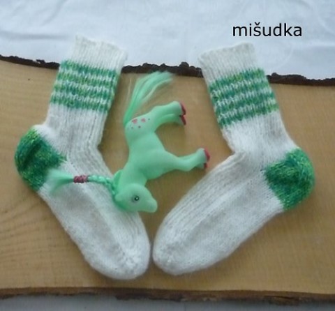 Dětské bílé 8 - délka 18-19cm bílé dětské ponožky nohy příjemné s proužky 