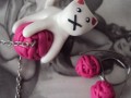 Koťátko s klubíčkem náhrdelník