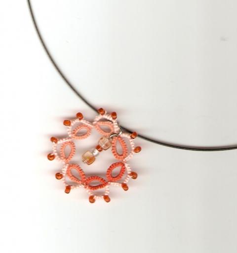 Frivolitkovaný náhrdelník náhrdelník šperky korálky frivolitka 