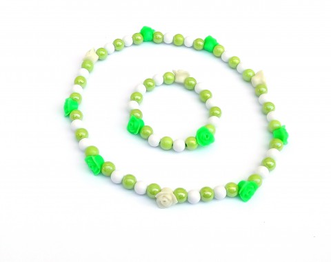 Zeleno-bílá náhrdelník náramek zelená děti květy bílá sada zelené bílé kytky kytičky dětské set 